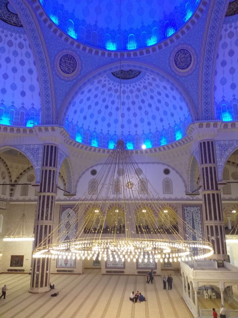 Abdülhamid Han Caminin içi